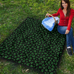 Black And Green Shamrock Pattern Print Quilt