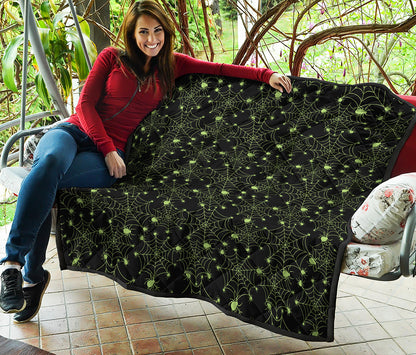 Black And Green Spider Web Pattern Print Quilt