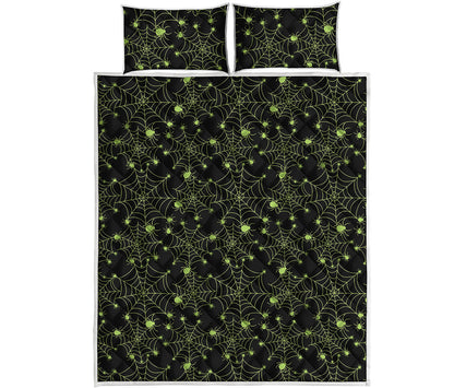 Black And Green Spider Web Pattern Print Quilt Bed Set