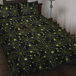 Black And Green Spider Web Pattern Print Quilt Bed Set