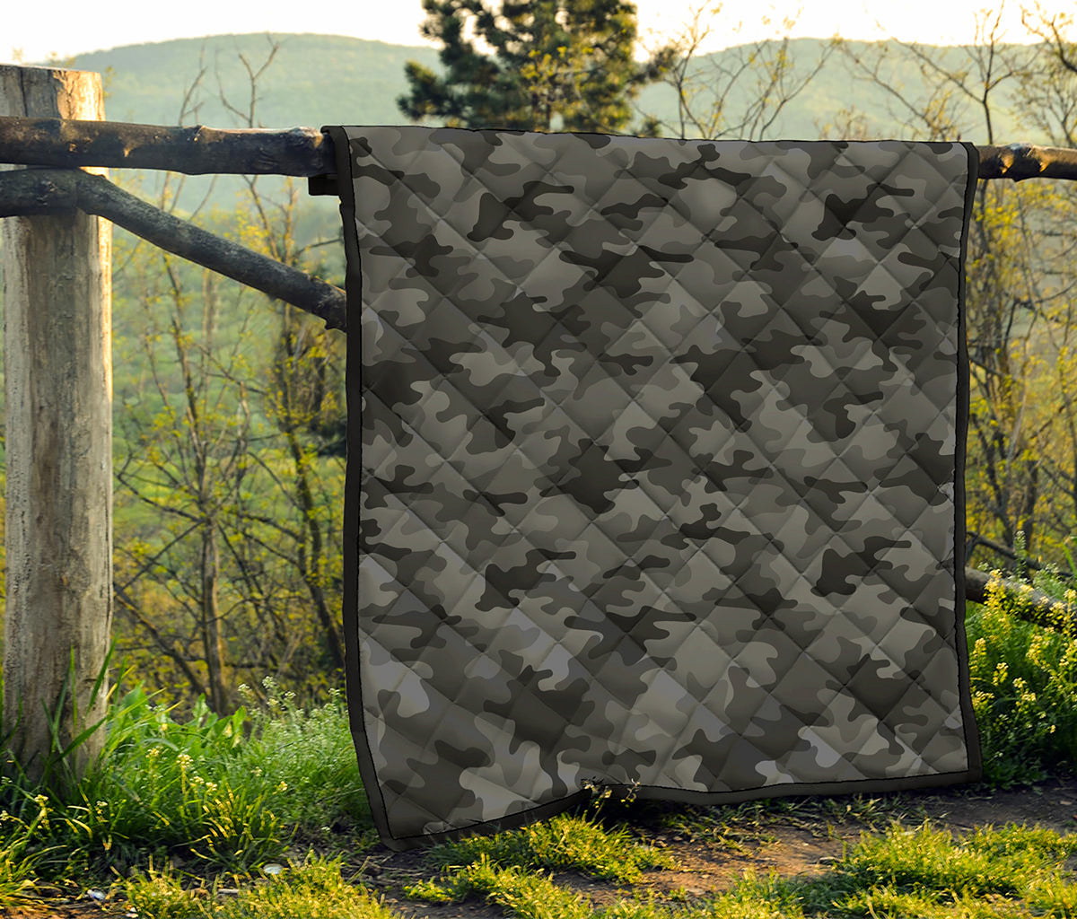 Black And Grey Camouflage Print Quilt
