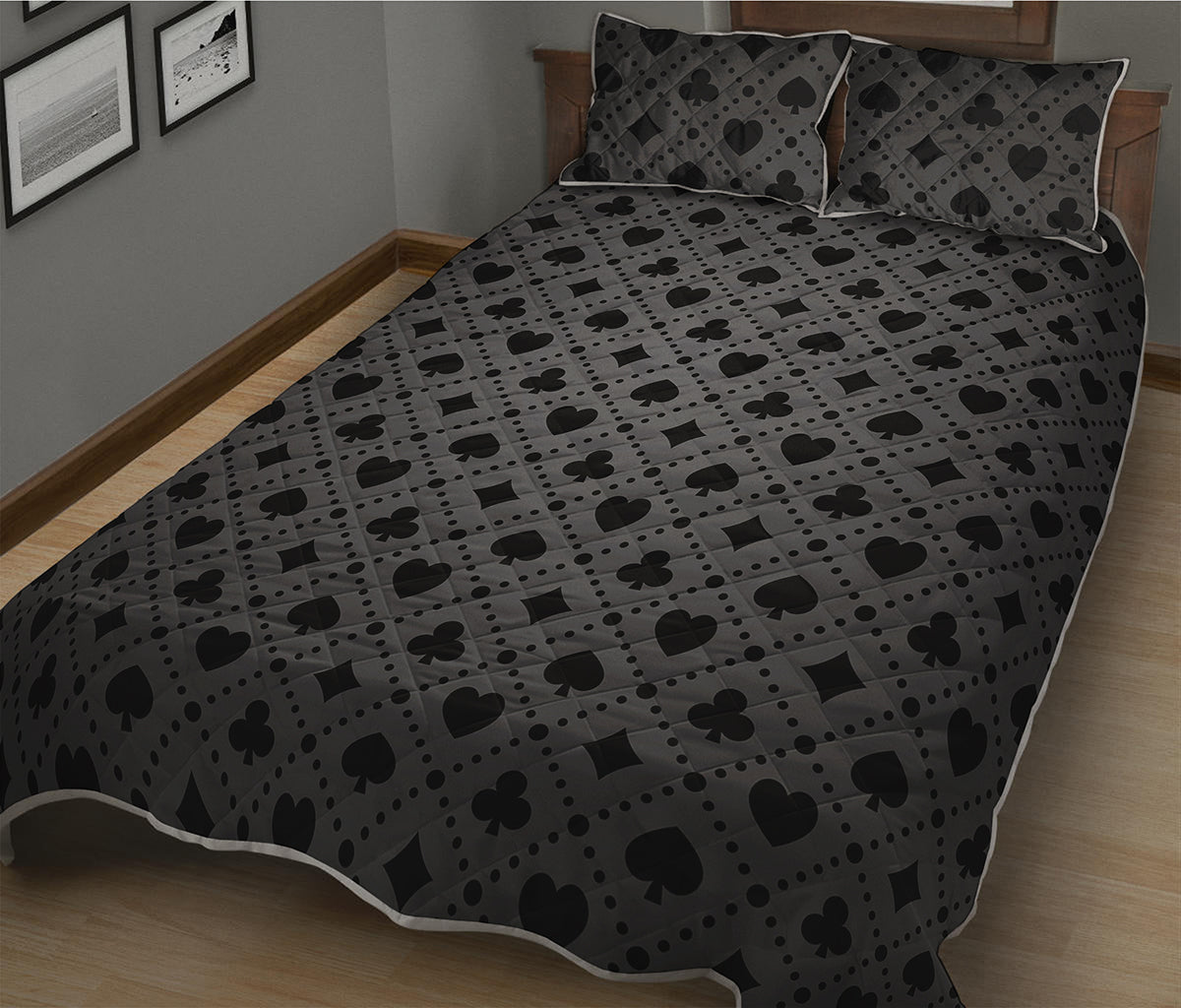 Black And Grey Playing Card Suits Print Quilt Bed Set