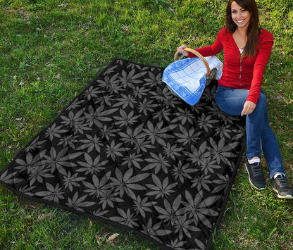 Black And Grey Pot Leaf Pattern Print Quilt
