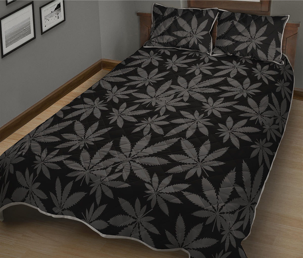 Black And Grey Pot Leaf Pattern Print Quilt Bed Set