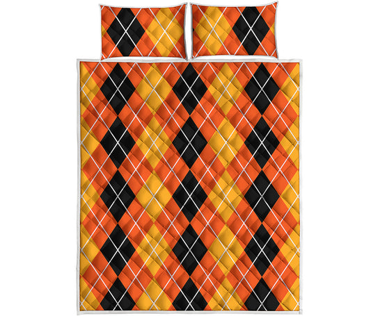 Black And Orange Argyle Pattern Print Quilt Bed Set