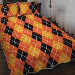 Black And Orange Argyle Pattern Print Quilt Bed Set