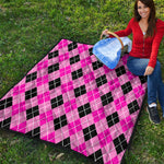 Black And Pink Argyle Pattern Print Quilt
