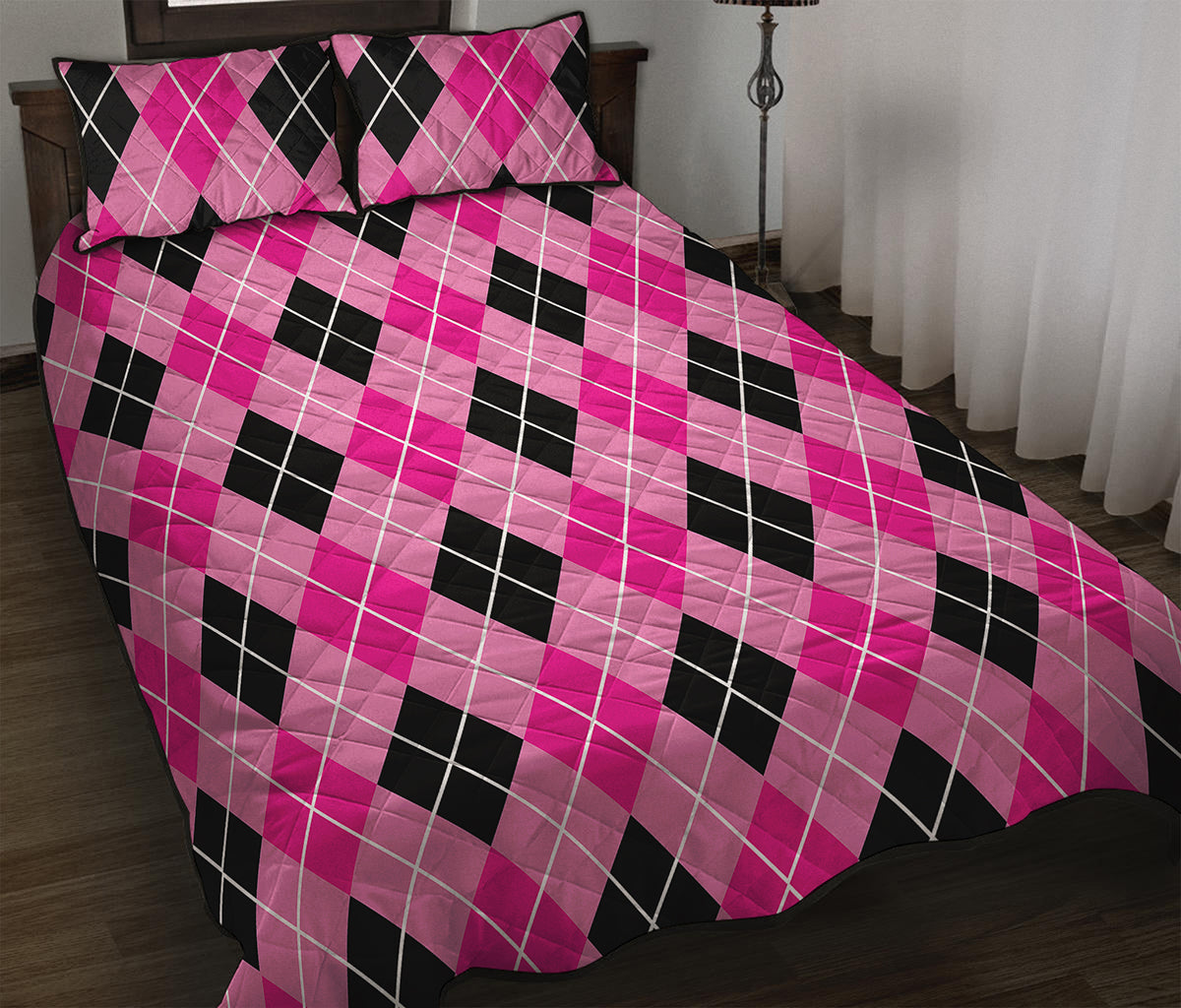 Black And Pink Argyle Pattern Print Quilt Bed Set
