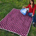 Black And Pink Chevron Pattern Print Quilt