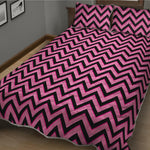Black And Pink Chevron Pattern Print Quilt Bed Set