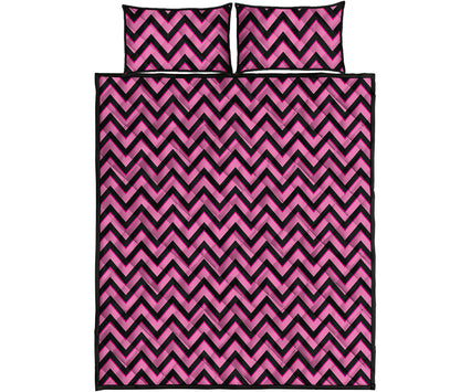 Black And Pink Chevron Pattern Print Quilt Bed Set