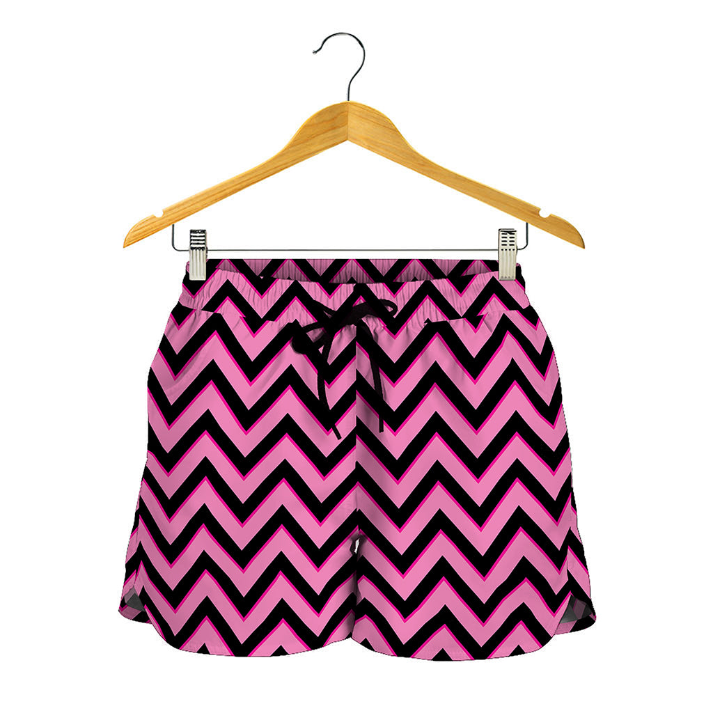 Black And Pink Chevron Pattern Print Women's Shorts