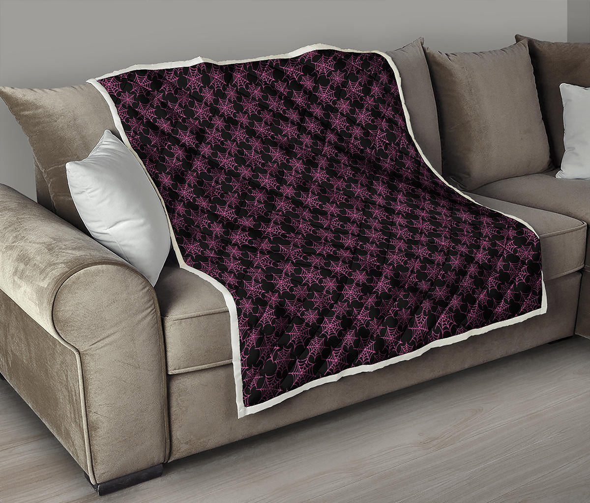 Black And Pink Spider Web Pattern Print Quilt