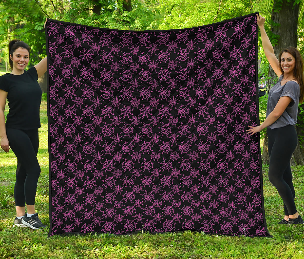 Black And Pink Spider Web Pattern Print Quilt