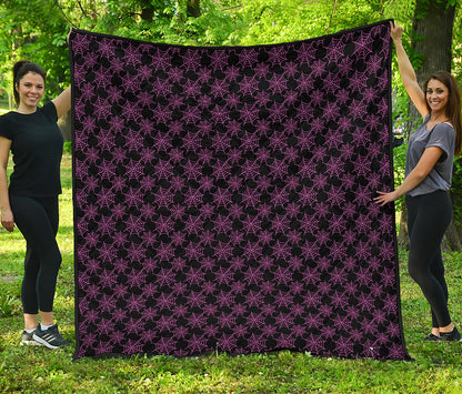 Black And Pink Spider Web Pattern Print Quilt
