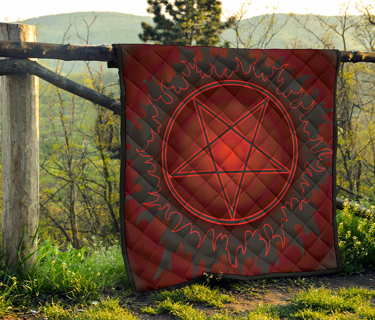 Black And Red Satanic Pentagram Print Quilt
