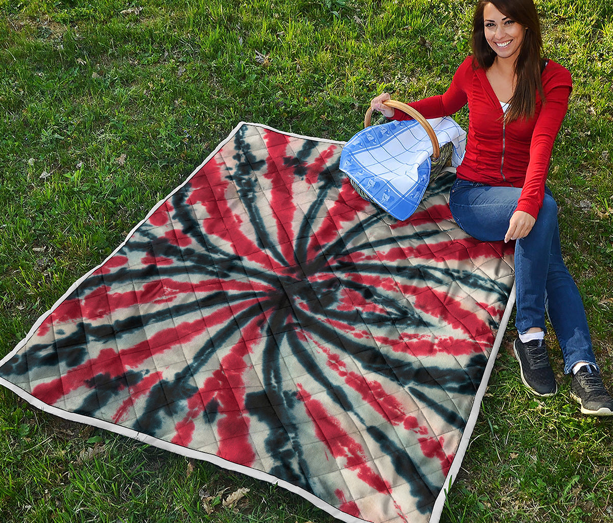 Black And Red Spider Tie Dye Print Quilt