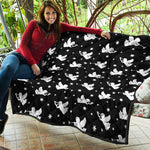 Black And White Angel Pattern Print Quilt