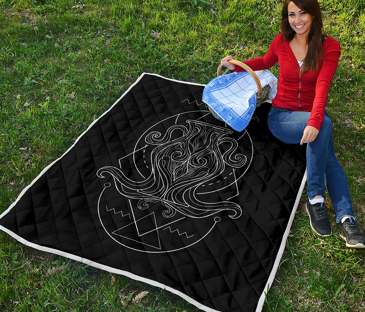 Black And White Aquarius Sign Print Quilt