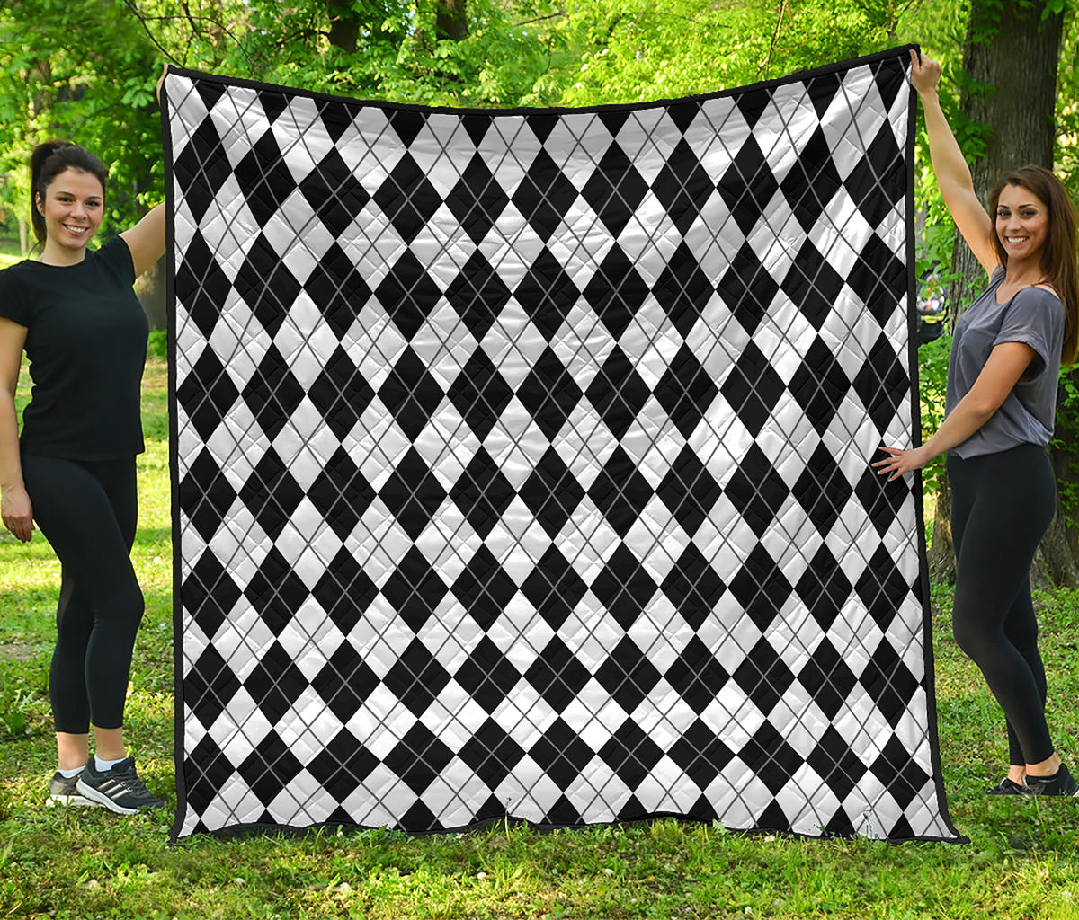 Black And White Argyle Pattern Print Quilt