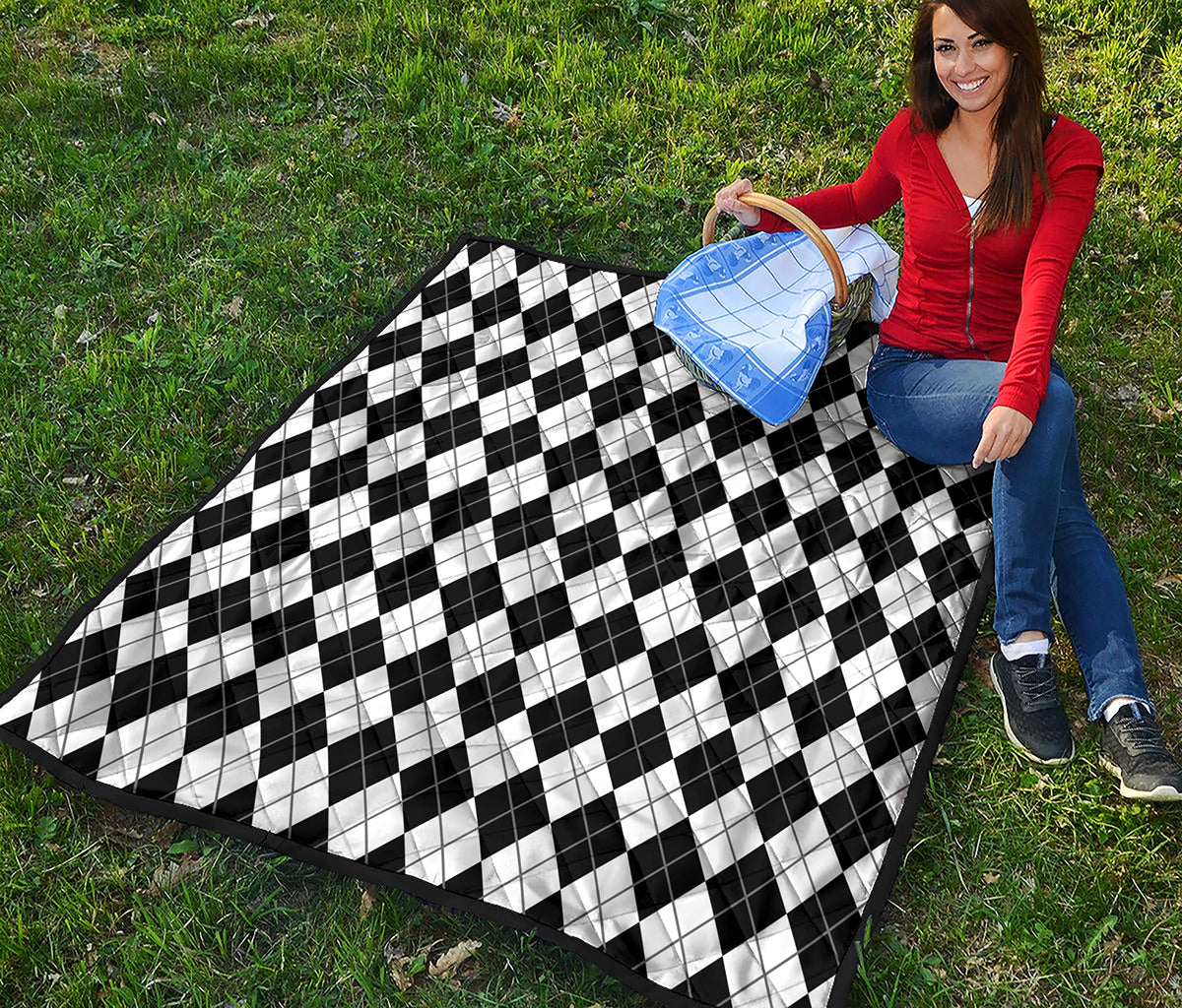 Black And White Argyle Pattern Print Quilt