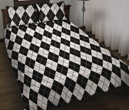 Black And White Argyle Pattern Print Quilt Bed Set