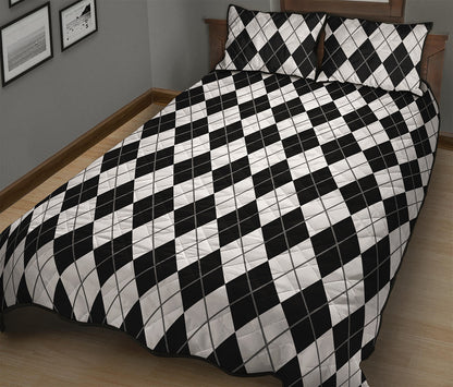 Black And White Argyle Pattern Print Quilt Bed Set