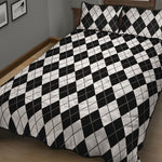 Black And White Argyle Pattern Print Quilt Bed Set