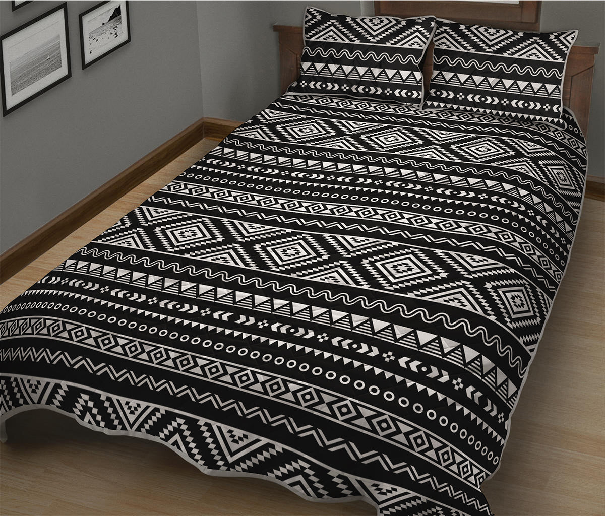 Black And White Aztec Ethnic Print Quilt Bed Set