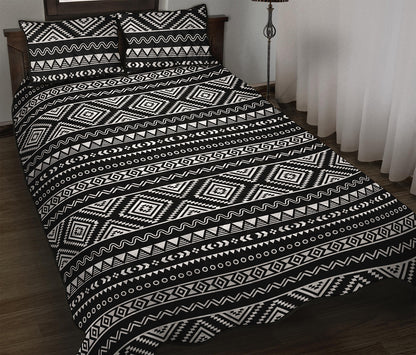 Black And White Aztec Ethnic Print Quilt Bed Set