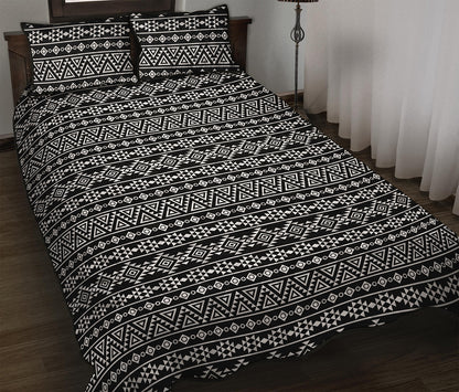 Black And White Aztec Geometric Print Quilt Bed Set