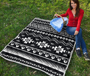 Black And White Aztec Pattern Print Quilt