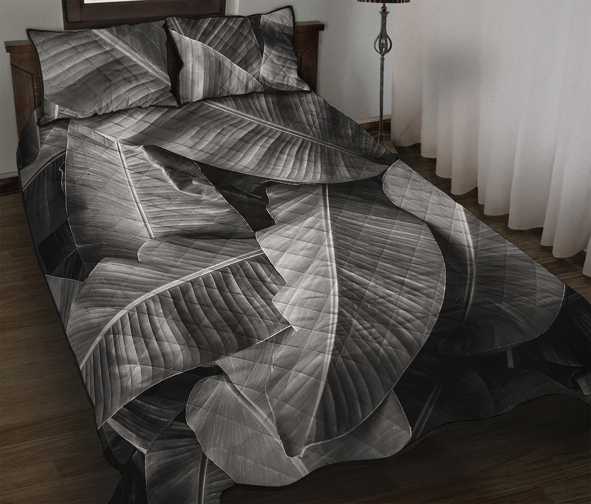 Black And White Banana Leaf Print Quilt Bed Set