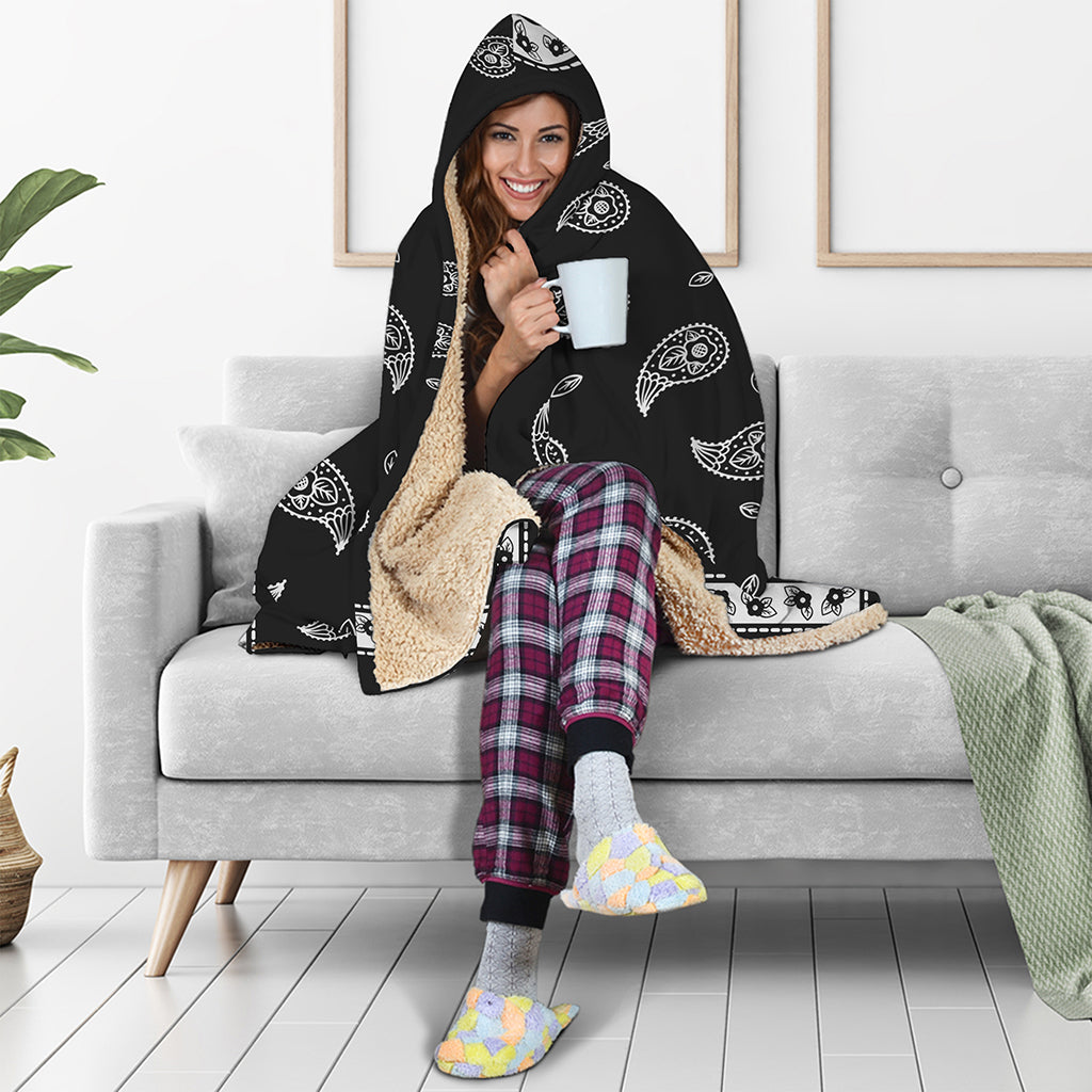 Black And White Bandana Print Hooded Blanket