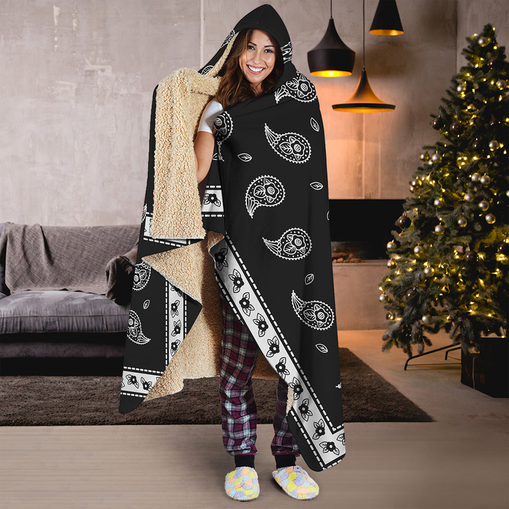 Black And White Bandana Print Hooded Blanket