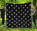 Black And White Beer Pattern Print Quilt