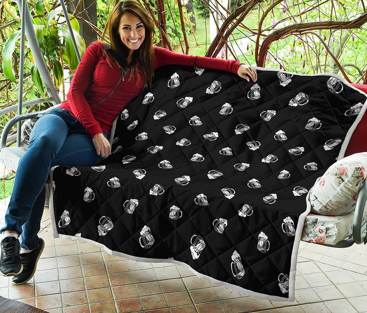 Black And White Beer Pattern Print Quilt