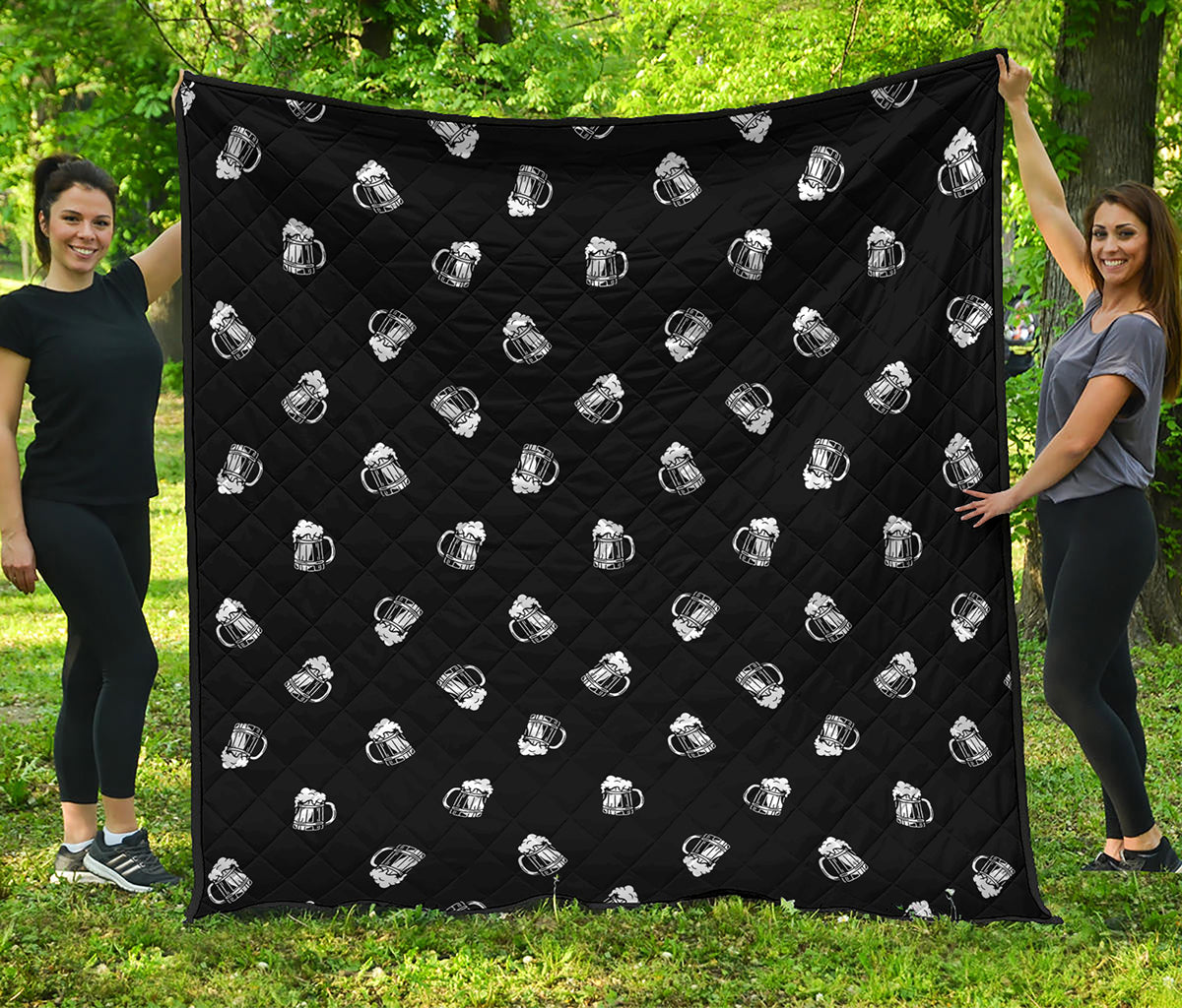 Black And White Beer Pattern Print Quilt