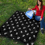 Black And White Beer Pattern Print Quilt