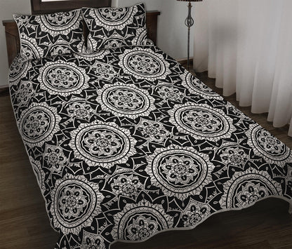 Black And White Boho Mandala Print Quilt Bed Set
