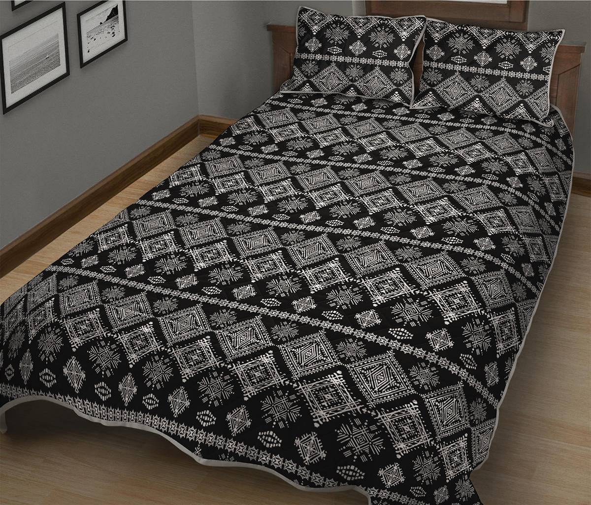 Black And White Boho Tribal Print Quilt Bed Set