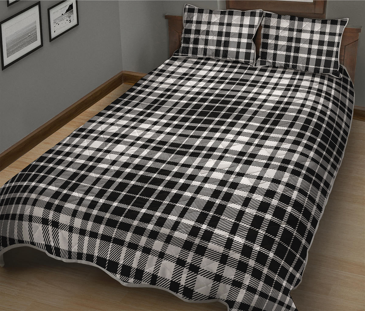 Black And White Border Tartan Print Quilt Bed Set