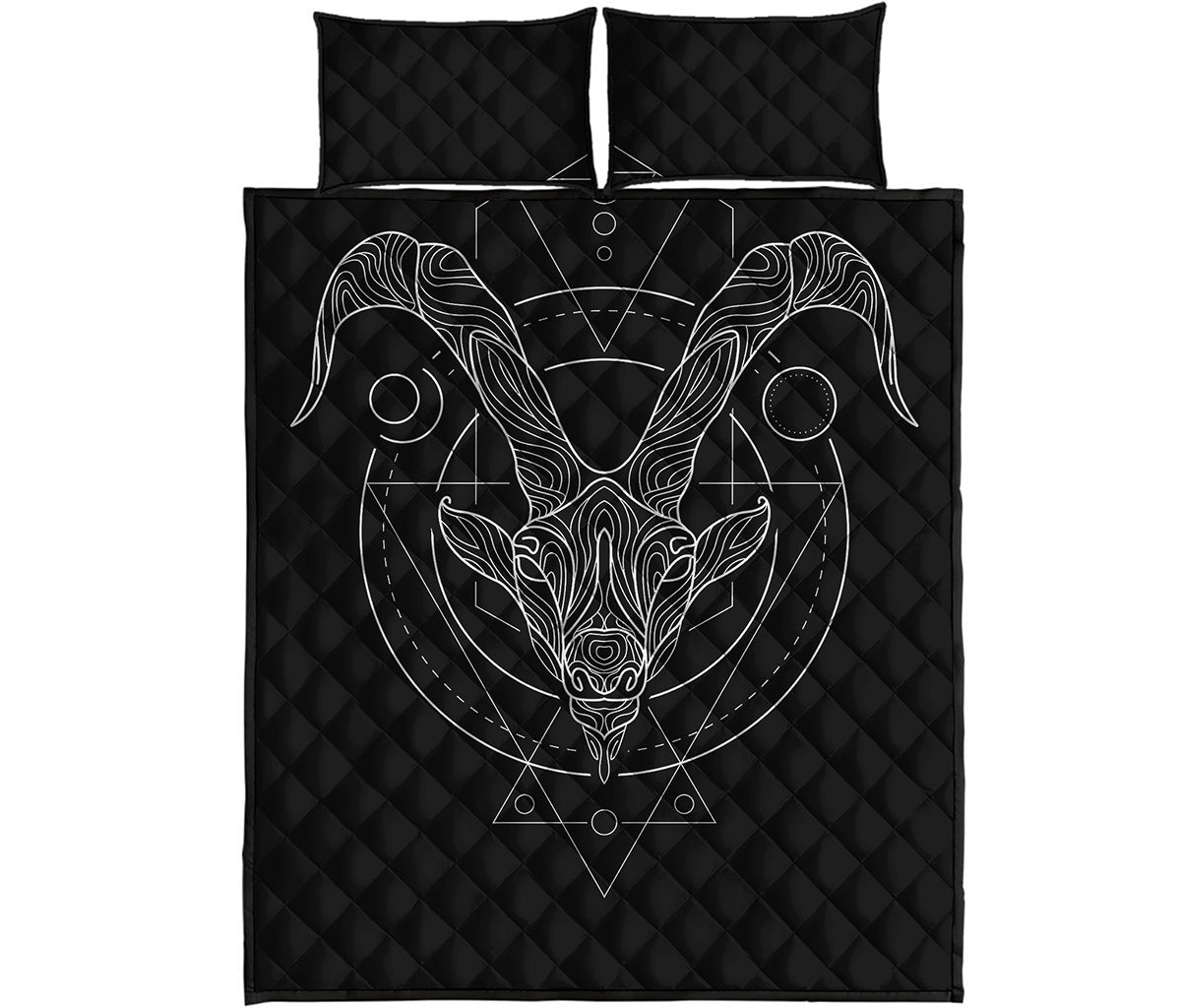 Black And White Capricorn Sign Print Quilt Bed Set