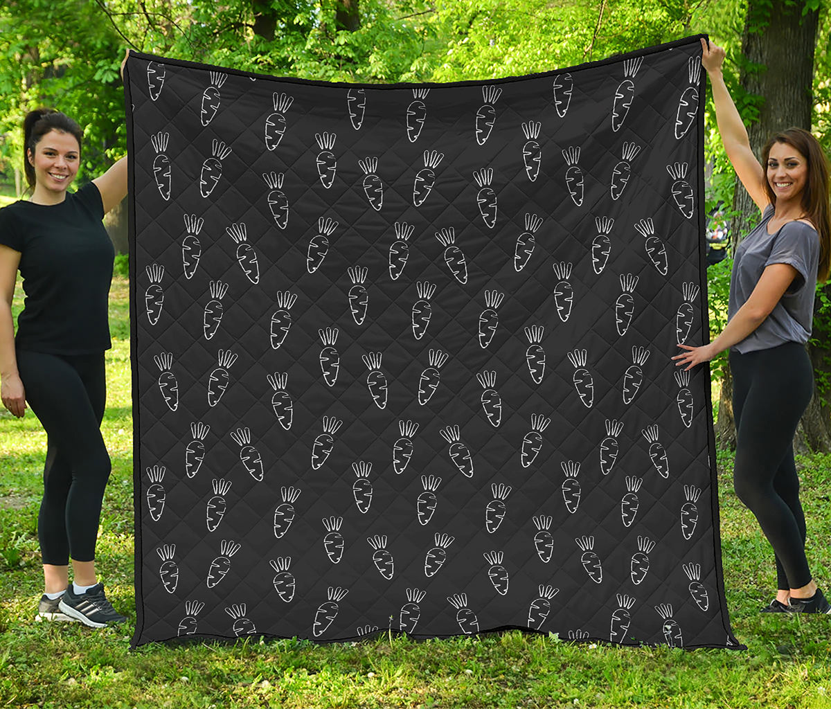 Black And White Carrot Pattern Print Quilt