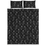 Black And White Carrot Pattern Print Quilt Bed Set