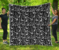 Black And White Cartoon Giraffe Print Quilt