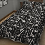 Black And White Cartoon Giraffe Print Quilt Bed Set