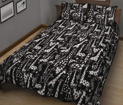 Black And White Cartoon Giraffe Print Quilt Bed Set
