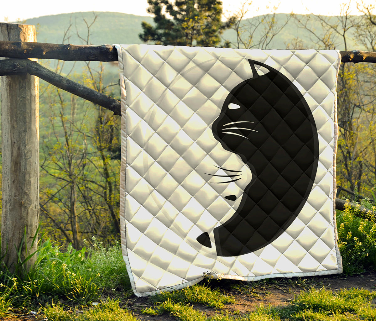 Black And White Cat Yin Yang Print Quilt