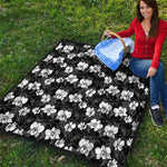 Black And White Cattleya Pattern Print Quilt
